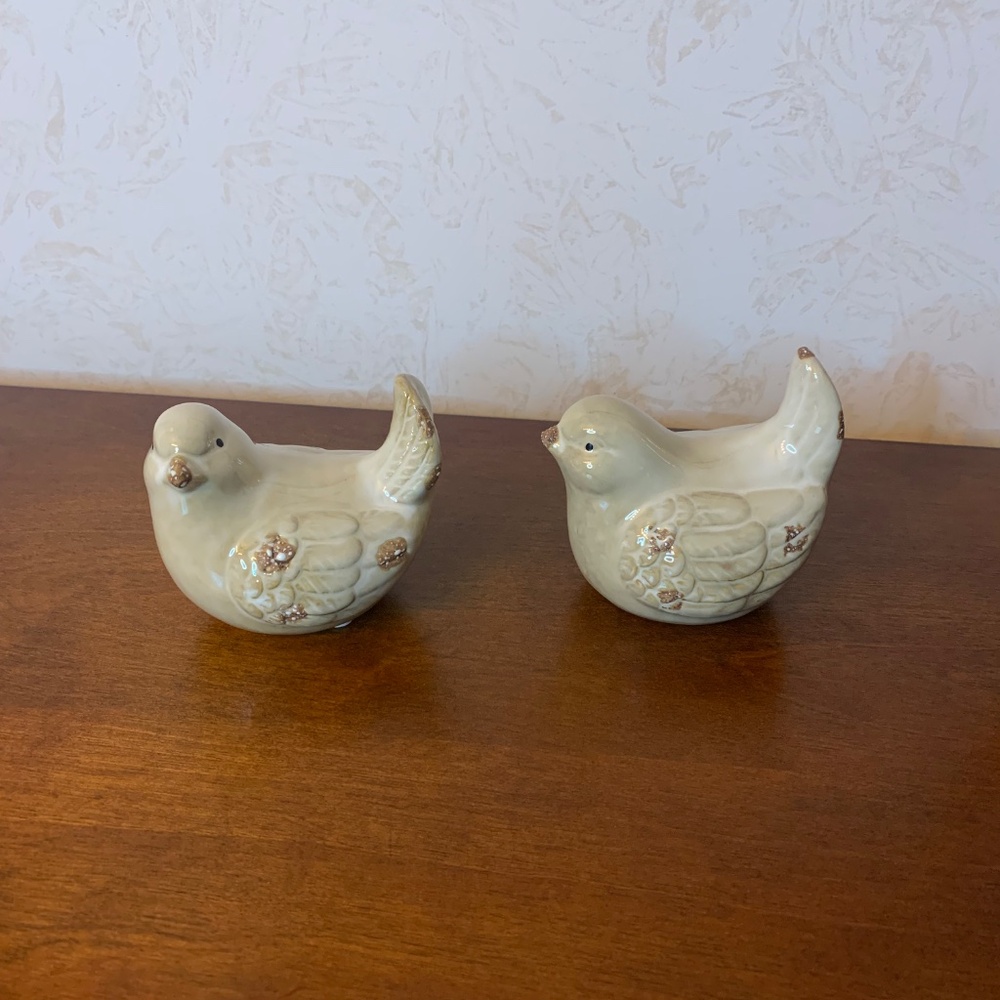 Home Decor: Love Birds, Tan and Beige - Picture 4 of 7